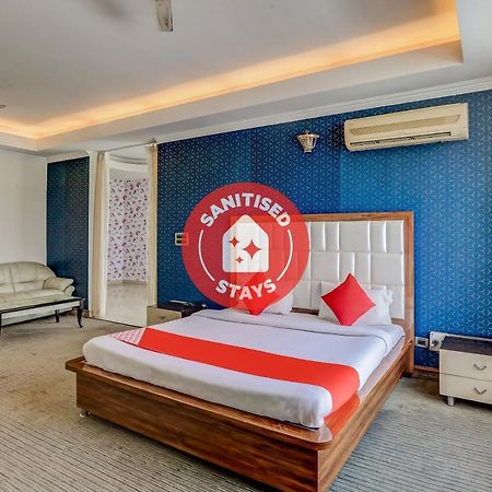فندق جوراكبورفي  Oyo 71042 Sahara Estate المظهر الخارجي الصورة